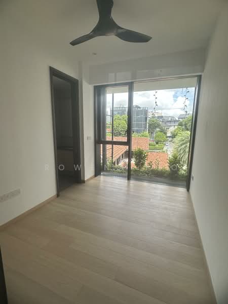 Jervois Mansion, 12 Jervois Close, 4 Bedrooms, 1,722 sqft, Condominium For Rent, by Rowena Teo, 500055827 - Junior Master Bedroom  - PropertyGuru.com.sg