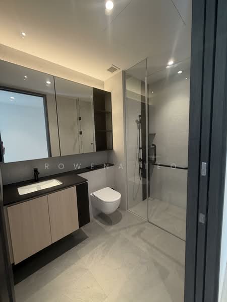 Jervois Mansion, 12 Jervois Close, 4 Bedrooms, 1,722 sqft, Condominium For Rent, by Rowena Teo, 500055827 - Shared Bathroom - PropertyGuru.com.sg