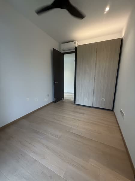 Jervois Mansion, 12 Jervois Close, 4 Bedrooms, 1,722 sqft, Condominium For Rent, by Rowena Teo, 500055827 - Junior Master Bedroom - PropertyGuru.com.sg