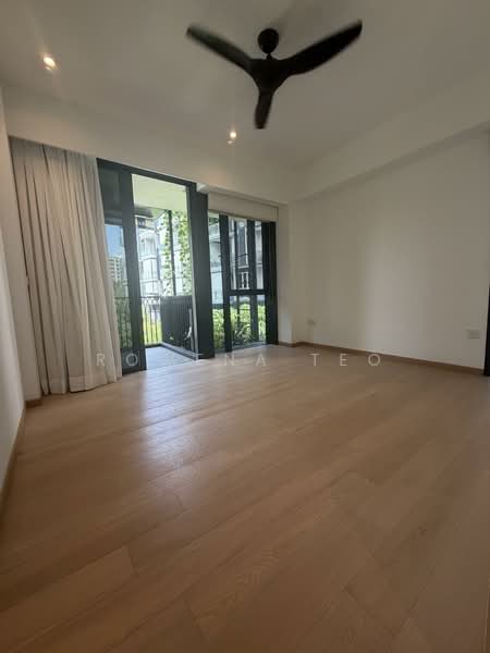 Jervois Mansion, 12 Jervois Close, 4 Bedrooms, 1,722 sqft, Condominium For Rent, by Rowena Teo, 500055827 - Master Bedroom - PropertyGuru.com.sg