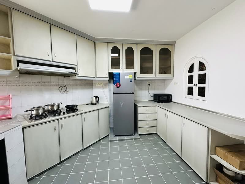 Ivory Heights, 122 Jurong East Street 13, Room Rental, 200 sqft, Condominium For Rent, by Nancy Lim, 500055830 - Kitchen - PropertyGuru.com.sg