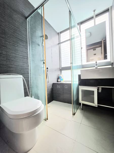 The Cherrywood, 122 Lorong L Telok Kurau, 3 Bedrooms, 818 sqft, Apartment For Rent, by Kimberly Tang, 500055845 - Bathroom - PropertyGuru.com.sg