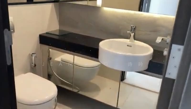 Kallang Riverside Condominium For Sale at S$ 2,630,000 | PropertyGuru Singapore - Bathroom