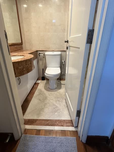 Burlington Square, 175 Bencoolen Street, 1 Bedroom, 180 sqft, Apartment For Rent, by Rick Khiantani, 500055875 - PropertyGuru.com.sg