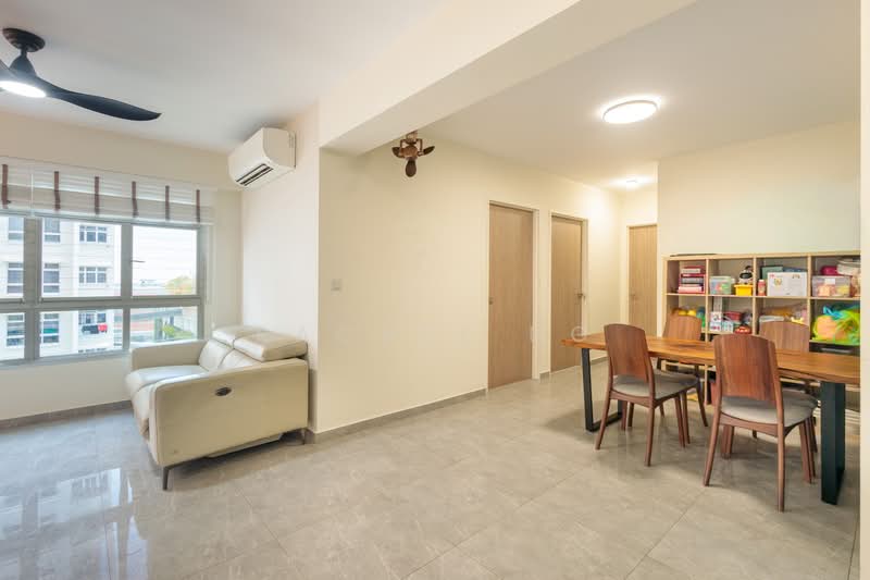 153C Bedok South Road HDB Flat For Sale at S$ 949,999 | PropertyGuru Singapore - Living Room