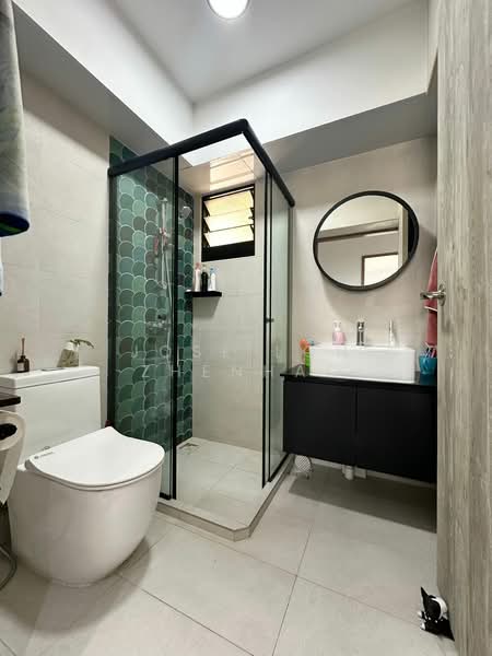463B Bukit Batok Street 41 HDB Flat For Sale at S$ 868,000 | PropertyGuru Singapore - Bathroom