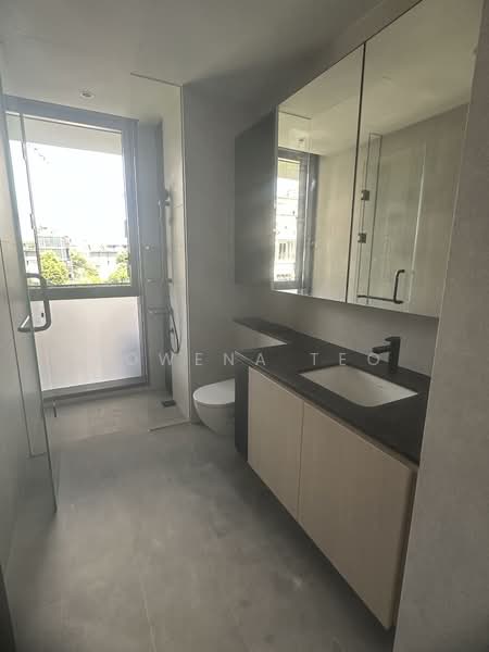 Jervois Mansion, 14 Jervois Close, 4 Bedrooms, 1,539 sqft, Condominium For Rent, by Rowena Teo, 500055888 - Shared Bathroom - PropertyGuru.com.sg