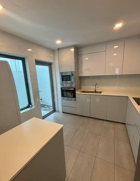 551B-551C Balestier Road, 551B-551C Balestier Road, Room Rental, 1,100 sqft, Shophouse For Rent, by Henry Ng, 500055909 - Kitchen - PropertyGuru.com.sg