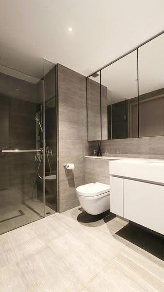 The Garden Residences, 1 Serangoon North View, Hougang / Punggol / Sengkang, 2 Bedrooms, 732 sqft, Condominium For Sale, by Sharifah M Alsagoff, 500055939 - Bathroom - PropertyGuru.com.sg