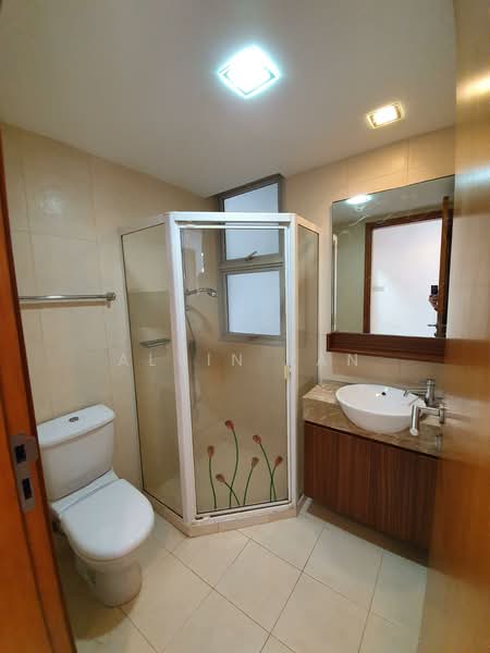 Gardenvista Condominium For Sale at S$ 1,800,000 | PropertyGuru Singapore - Bathroom