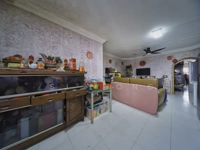 For Sale - 811 Tampines Avenue 4