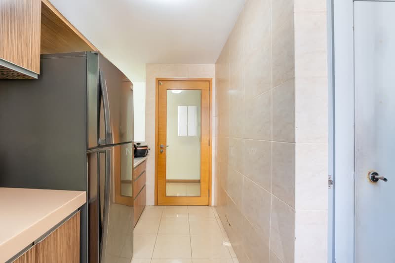 The Lakeshore Condominium For Sale at S$ 1,780,000 | PropertyGuru Singapore - Kitchen