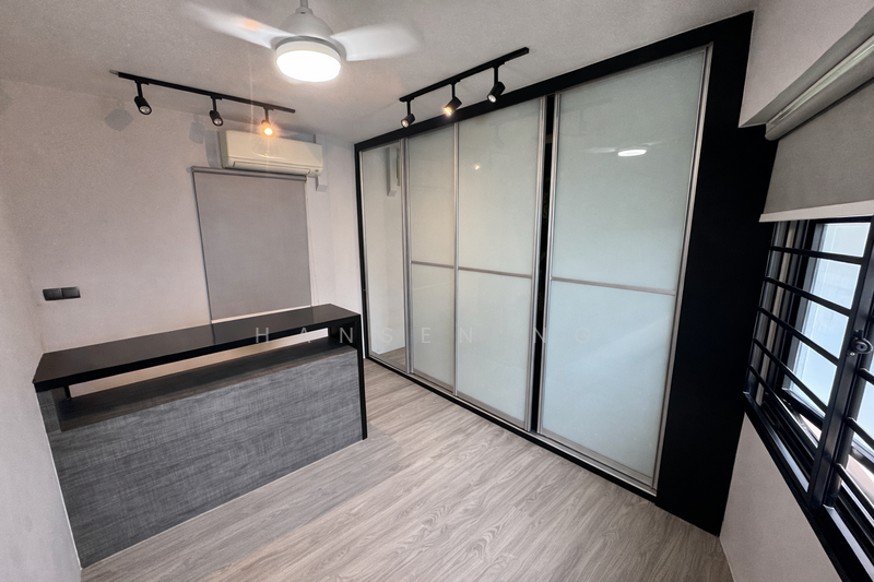 26D Jalan Membina HDB Flat For Sale at S$ 788,888 | PropertyGuru Singapore - Master Bedroom