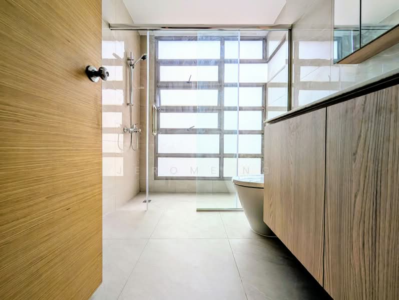 Sunville, 20 Saint Michael's Road, 3 Bedrooms, 1,184 sqft, Apartment For Rent, by Jerome Ng, 500055983 - Master Bathroom - PropertyGuru.com.sg