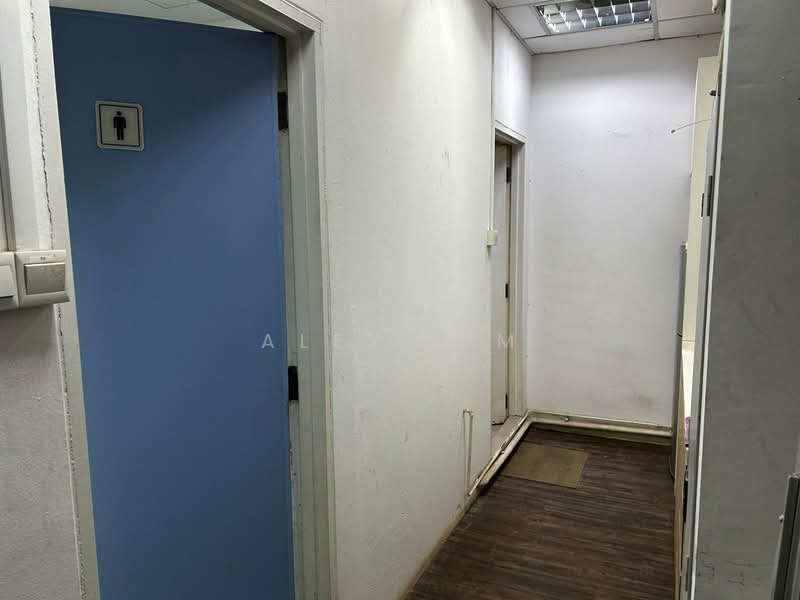 Entrepreneur Business Centre, 18 Kaki Bukit Road 3, Eunos / Geylang / Paya Lebar, 3,036 sqft, Factory / Workshop (B2) For Sale, by Alex Lim, 500055994 - Corridor - CommercialGuru.com.sg