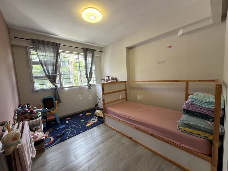 446A Bukit Batok West Avenue 8 HDB Flat For Sale at S$ 780,000 | PropertyGuru Singapore - Bedroom
