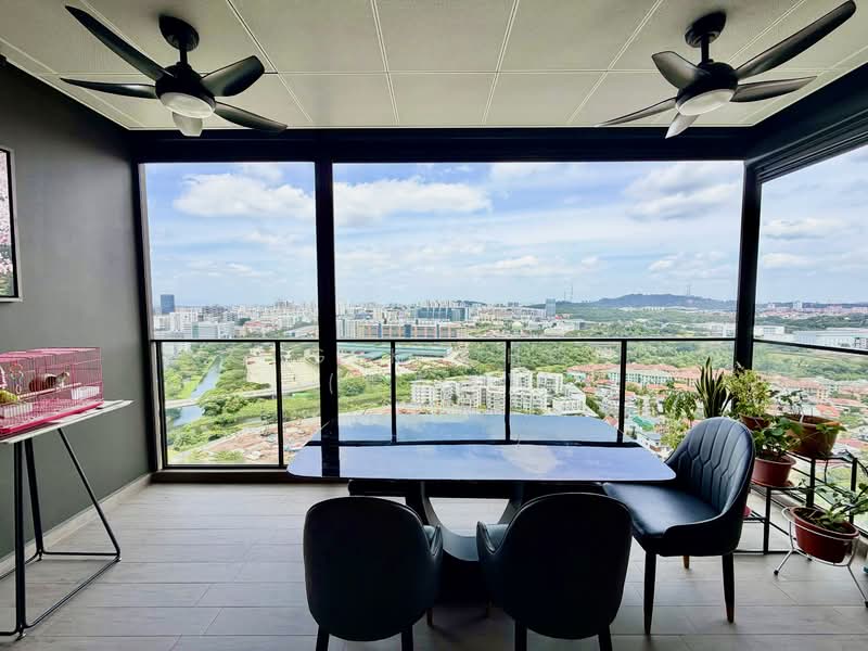 Whistler Grand Condominium For Sale at S$ 3,000,000 | PropertyGuru Singapore - Balcony
