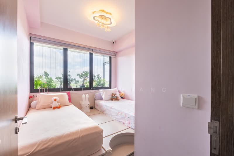 iNz Residence Condominium For Sale at S$ 1,620,000 | PropertyGuru Singapore - Bedroom