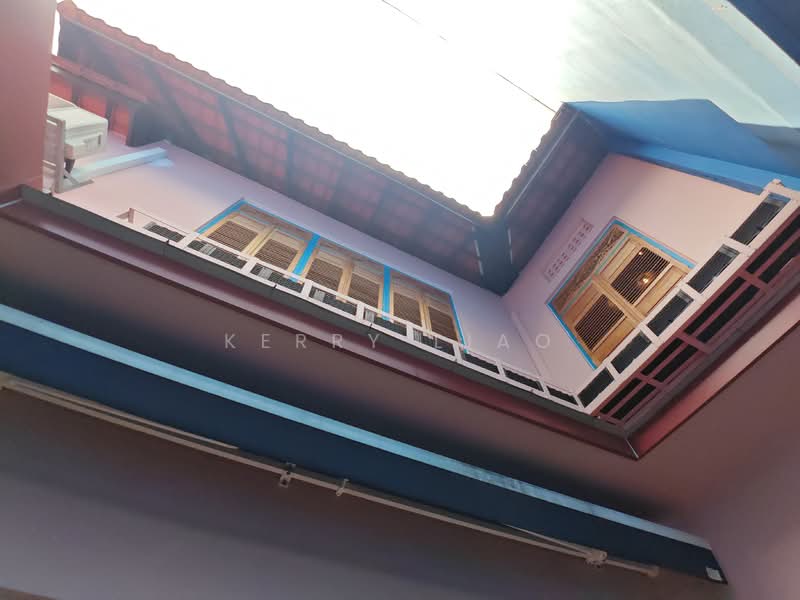 12 hoot kiam road, Hoot Kiam Road, 2 Bedrooms, 800 sqft, Terraced House For Rent, by Kerry Liao, 500056029 - PropertyGuru.com.sg