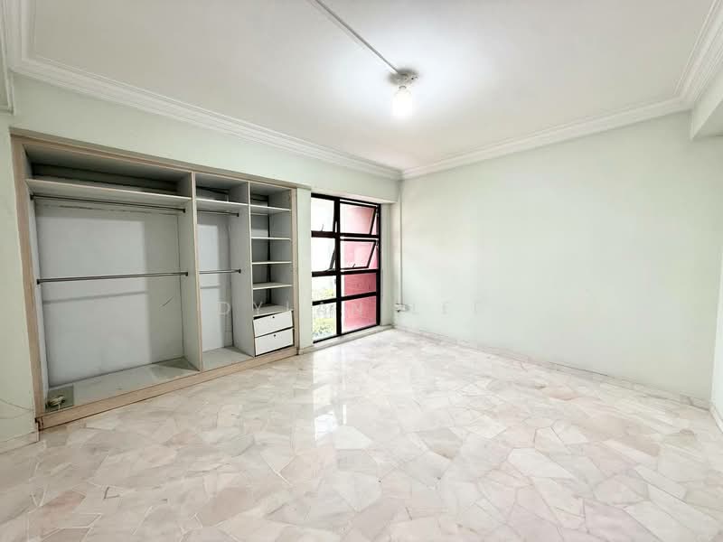 158 Hougang Street 11 HDB Flat For Sale at S$ 780,000 | PropertyGuru Singapore - Bedroom