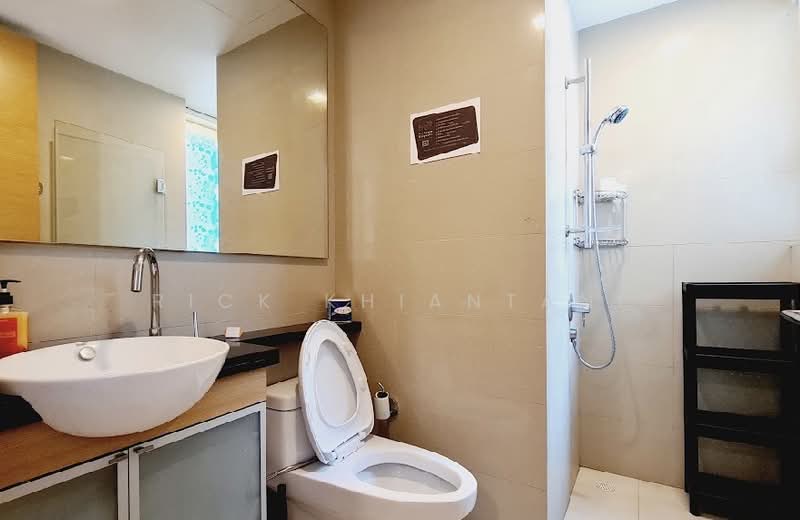 Casa Merah, 50 Tanah Merah Kechil Avenue, 1 Bedroom, 190 sqft, Condominium For Rent, by Rick Khiantani, 500056032 - Bathroom - PropertyGuru.com.sg