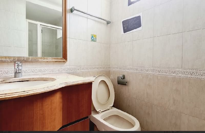 East Meadows, 30 Tanah Merah Kechil Road, 1 Bedroom, 150 sqft, Condominium For Rent, by Rick Khiantani, 500056043 - Bathroom - PropertyGuru.com.sg