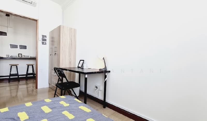 East Meadows, 30 Tanah Merah Kechil Road, 1 Bedroom, 150 sqft, Condominium For Rent, by Rick Khiantani, 500056043 - Bedroom - PropertyGuru.com.sg