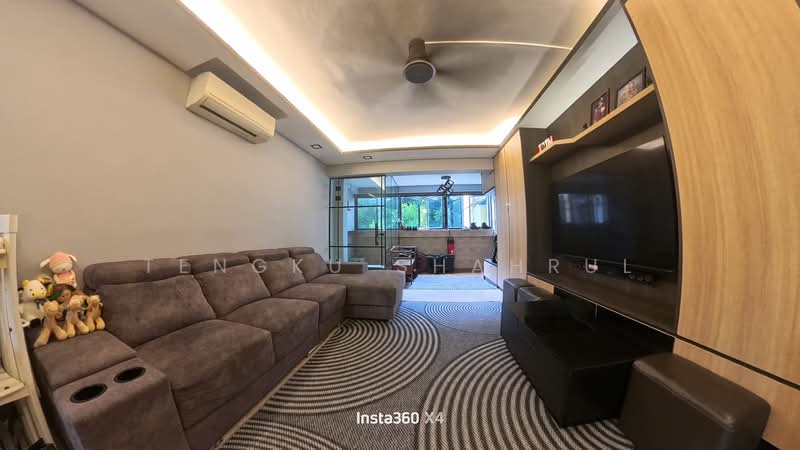 733 Yishun Avenue 5, 733 Yishun Avenue 5, Sembawang / Yishun, 3 Bedrooms, 1,302 sqft, HDB Flat For Sale, by TENGKU SHAHRUL, 500056049 - Living Room - PropertyGuru.com.sg