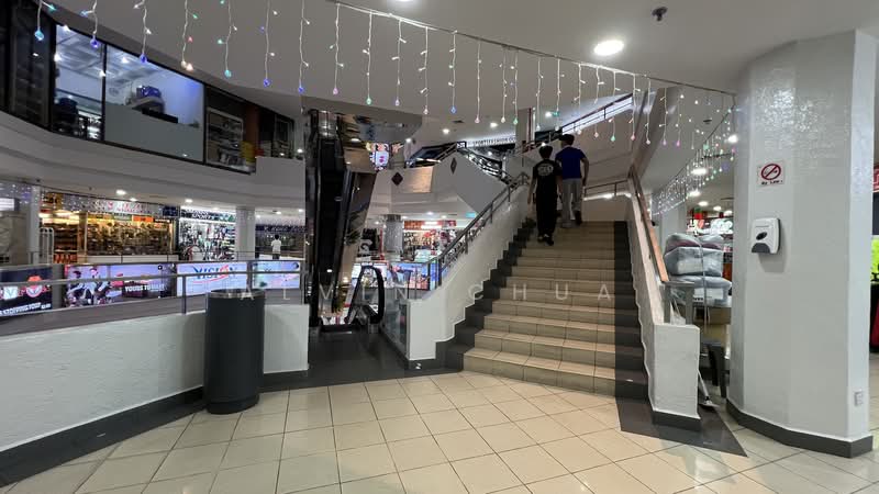 Queensway Shopping Centre, 1 Queensway, 205 sqft, Mall Shop For Rent, by Alvin Chua, 500056056 - Interior - CommercialGuru.com.sg