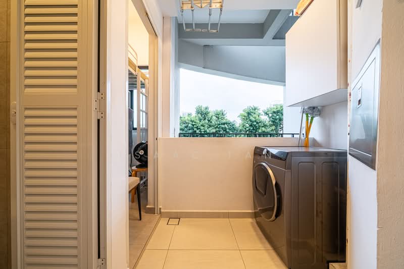 Jewel of Balmoral Condominium For Sale at S$ 3,500,000 | PropertyGuru Singapore - Balcony