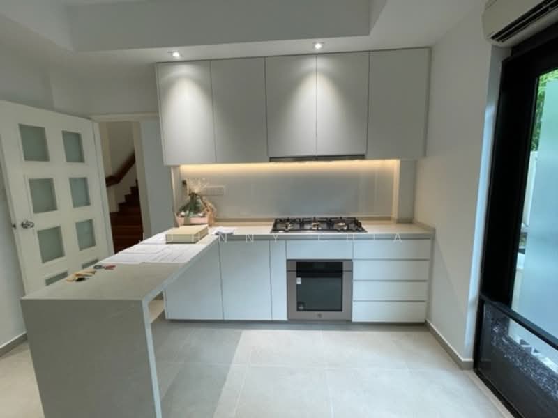 Brentwood Villas, Lloyd Road Singapore, 4 Bedrooms, 2,242 sqft, Cluster House For Rent, by Johnny Chia, 500056080 - Kitchen - PropertyGuru.com.sg