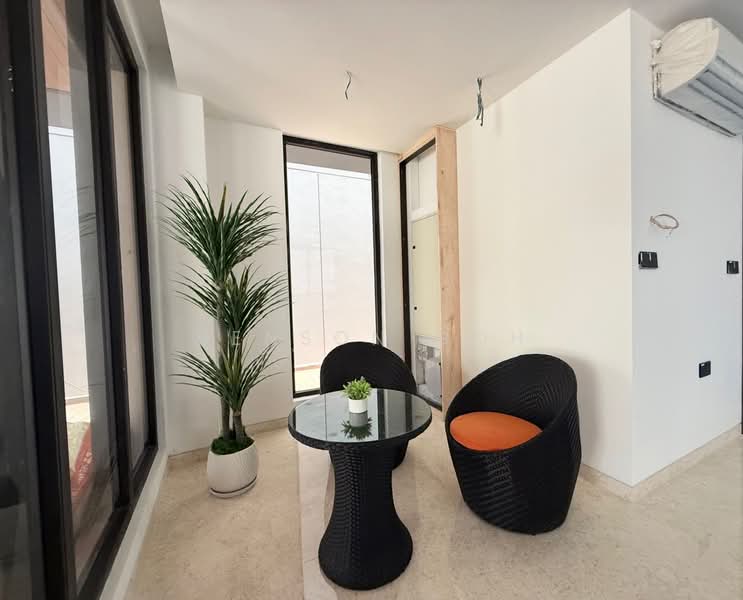 ★ Braddell Heights ★ Brand New ★ FH Detached ★, Braddell Heights, 6 Bedrooms, 11,060 sqft, Detached House For Sale, by Benson Goh, 500056082 - Balcony - PropertyGuru.com.sg
