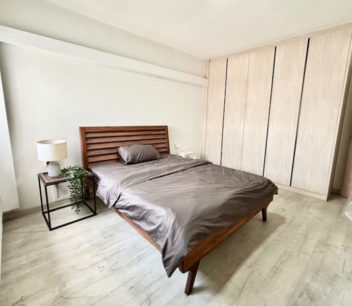 232 Hougang Avenue 1 HDB Flat For Sale at S$ 700,000 | PropertyGuru Singapore - Bedroom