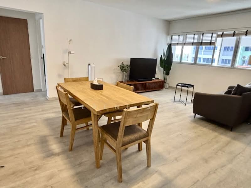 232 Hougang Avenue 1 HDB Flat For Sale at S$ 700,000 | PropertyGuru Singapore - Living Room