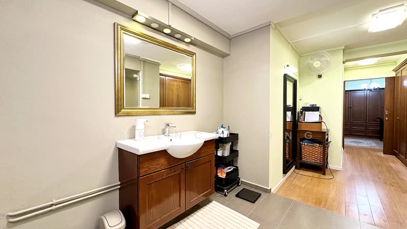 10 Jalan Batu HDB Flat For Sale at S$ 999,998 | PropertyGuru Singapore