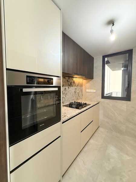 Tembusu Grand Condominium For Sale at S$ 2,749,000 | PropertyGuru Singapore - Kitchen