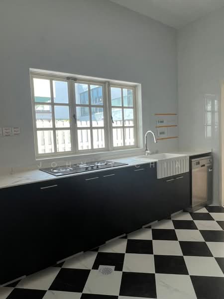 Old Holland Road GCB Good Class Bungalow, Old Holland Road,Wilby Road, Brizay Park, Bukit Timah Road, 6 Bedrooms, 12,000 sqft, Good Class Bungalow For Rent, by Johnny Chia, 500056110 - Kitchen - PropertyGuru.com.sg