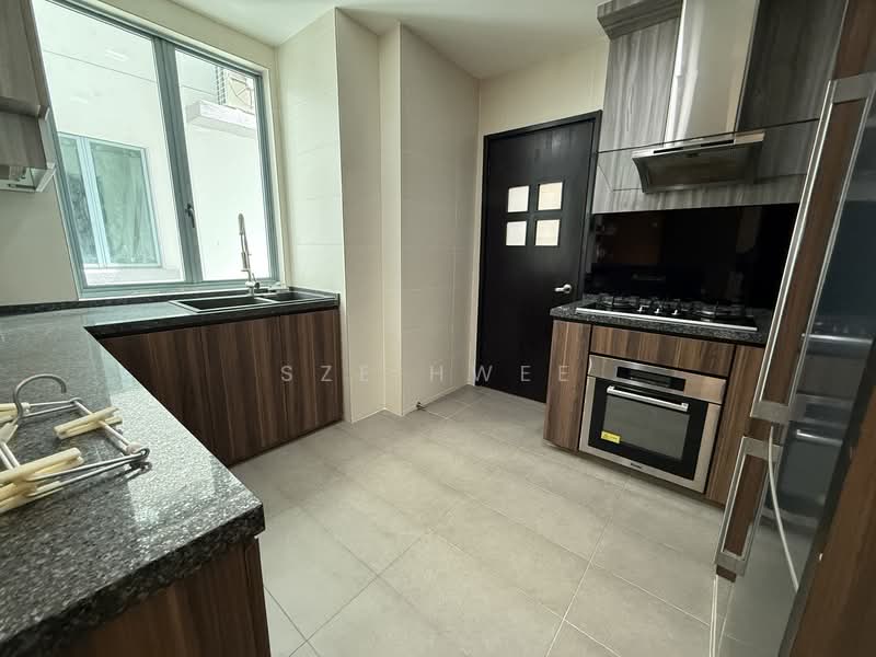 Springdale Condo, 53 Hindhede Walk, 3 Bedrooms, 1,130 sqft, Condominium For Rent, by Sze Hwee, 500056114 - Kitchen - PropertyGuru.com.sg