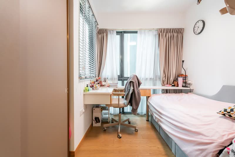 The Florence Residences Condominium For Sale at S$ 3,580,000 | PropertyGuru Singapore - Bedroom
