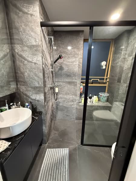 The Maylea Condominium For Sale at S$ 1,830,000 | PropertyGuru Singapore - Bathroom