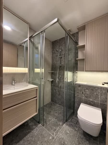 Mori, 223 Guillemard Road, 2 Bedrooms, 710 sqft, Condominium For Rent, by Joanna Lim, 500056153 - Common Bathroom - PropertyGuru.com.sg