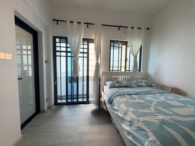 Kew Gate Cluster House For Sale at S$ 3,188,888 | PropertyGuru Singapore - Bedroom