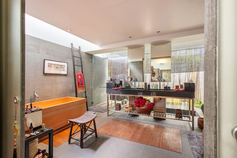 Watten Rise Semi-Detached House For Sale at S$ 13,300,000 | PropertyGuru Singapore - Bathroom