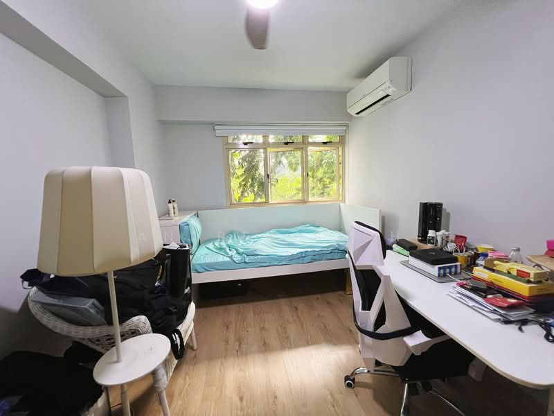 181 Jelebu Road HDB Flat For Sale at S$ 795,000 | PropertyGuru Singapore - Common bedroom 