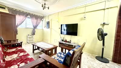 For Sale - 110 Tampines Street 11