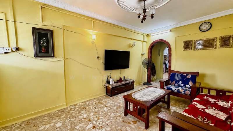 110 Tampines Street 11, 110 Tampines Street 11, 2 Bedrooms, 797 sqft, HDB Flat For Sale, by Wendi Sim, 500056185 - Living Room - PropertyGuru.com.sg