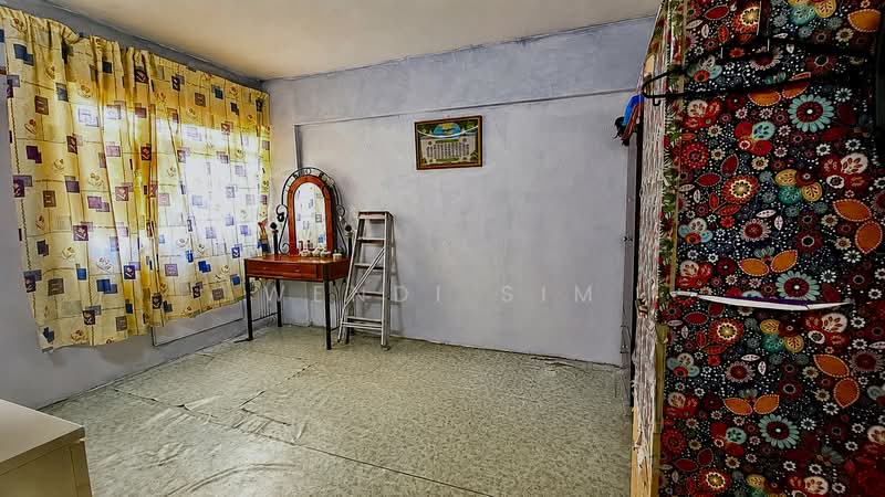 110 Tampines Street 11, 110 Tampines Street 11, 2 Bedrooms, 797 sqft, HDB Flat For Sale, by Wendi Sim, 500056185 - Master Bedroom - PropertyGuru.com.sg