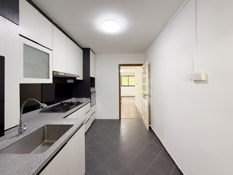 317 Bukit Batok Street 32 HDB Flat For Sale at S$ 500,000 | PropertyGuru Singapore