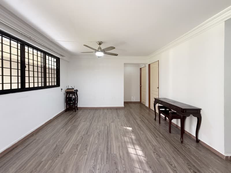 317 Bukit Batok Street 32 HDB Flat For Sale at S$ 500,000 | PropertyGuru Singapore