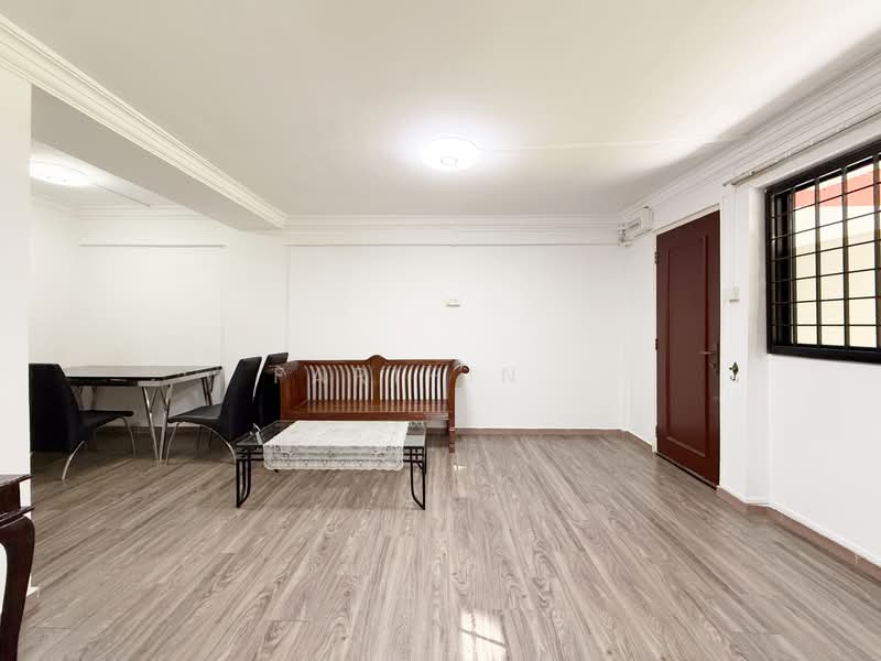 317 Bukit Batok Street 32 HDB Flat For Sale at S$ 500,000 | PropertyGuru Singapore